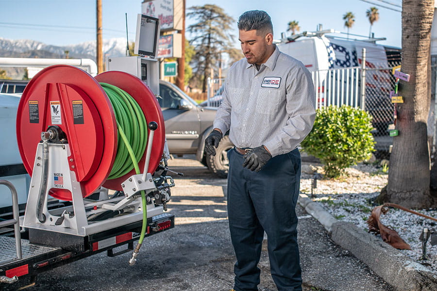 Skilled Commercial Plumber in Beaumont